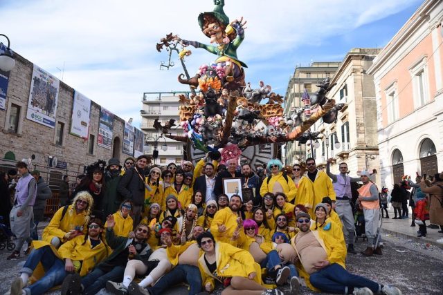 Ritorna il Carnevale di Saviano con le sfilate dei Carri Allegorici con 2000 figuranti