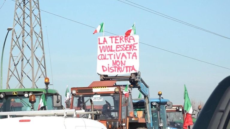 A Napoli domani il corteo dei trattori