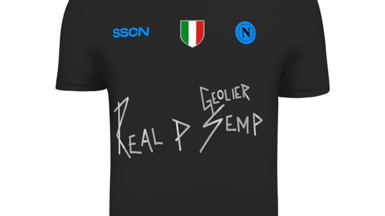 Geolier disegna le t-shirt per il calcio Napoli