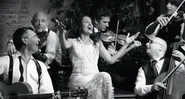 Noa e il Solis String Quartet in concerto al Trianon Viviani con ospite Valentina Stella