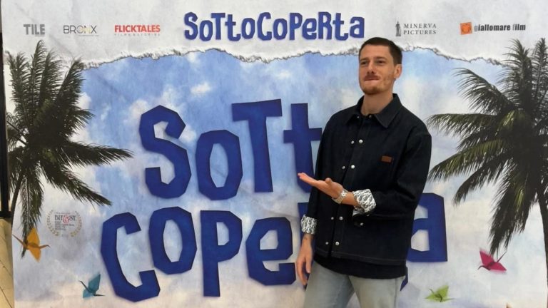 Antonio Folletto miglior attore al “Bif&st” in “Sotto Coperta”