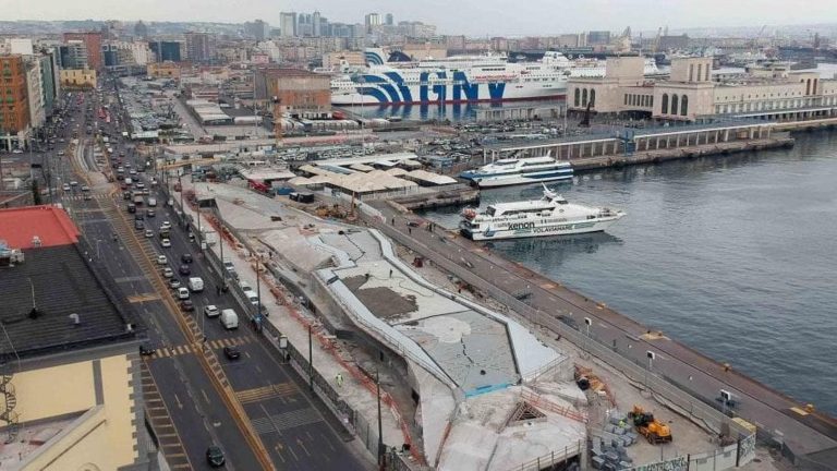 Marittimo muore nel porto di Napoli, la Cgil: “Grave incidente sul lavoro, accertare le cause”