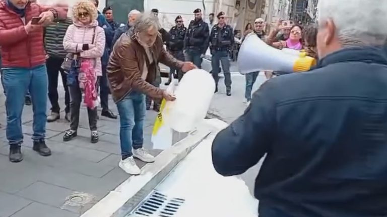 Agricoltori in strada a Caserta “per il diritto al reddito”