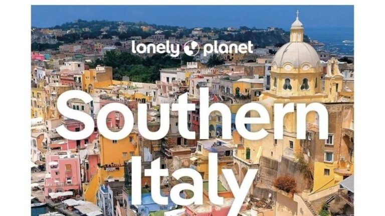 “Lonely Planet” sceglie Procida: è la Corricella l’immagine simbolo del Sud Italia