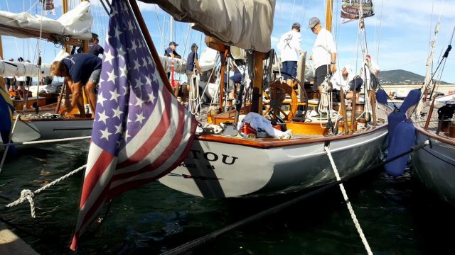 Le Vele d’Epoca a Napoli: Regata e Visite alla Nave Palinuro