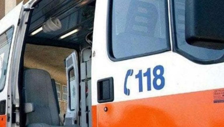 Avellino, incidenti lavoro: due operai feriti