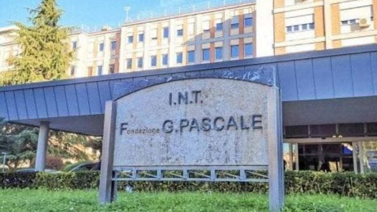 Pazienti oncologiche dirottate dal Pascale al privato: assolto il senologo Raffaele Tortoriello