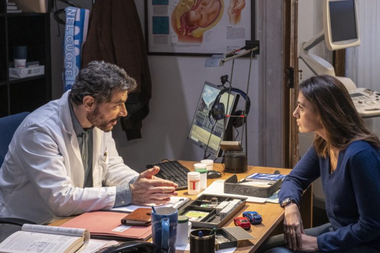 Su RAI 1 la serie Tv Mina Settembre 3 ambientata a Napoli: anticipazioni della 1° puntata