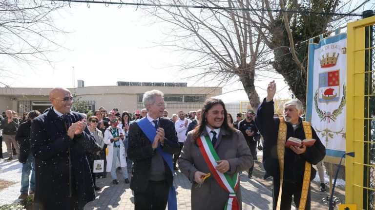 Bacoli, dopo 25 anni rinasce campo sportivo a Cuma